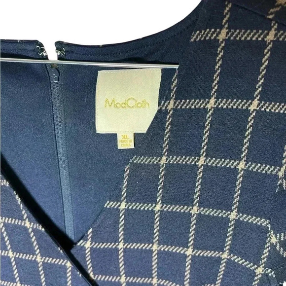 Mod Cloth Plaid Office Dress, Size XL - Picture 3 of 4